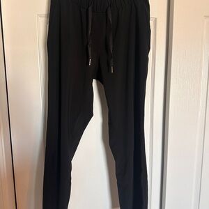 Lululemon On the Fly Pam